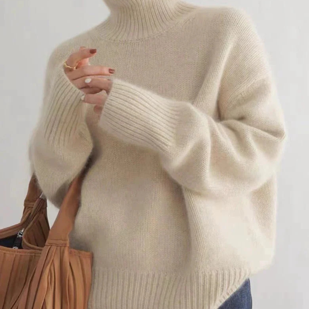 Amelia Cashmere Turtleneck Top - Luxurious Black or White 0