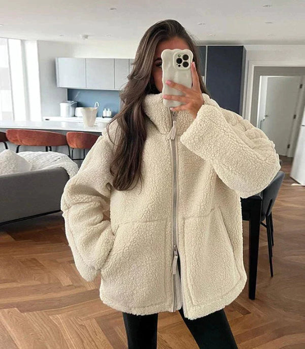 Lily Melbourne Daphne Oversized Sherpa Fleece Jacket - Ultra-Soft & Stylish