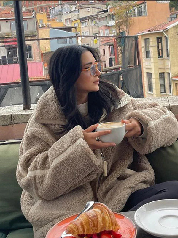 Lily Melbourne Daphne Oversized Sherpa Fleece Jacket - Ultra-Soft & Stylish