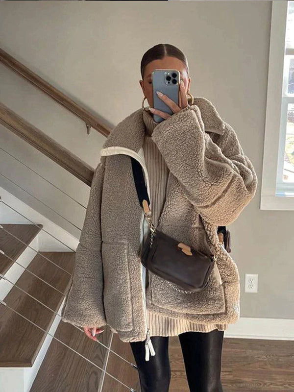 Lily Melbourne Daphne Oversized Sherpa Fleece Jacket - Ultra-Soft & Stylish