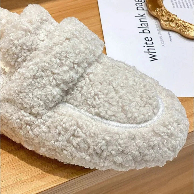 Lily Melbourne Eliza - Ultra cozy moccasins for luxurious comfort