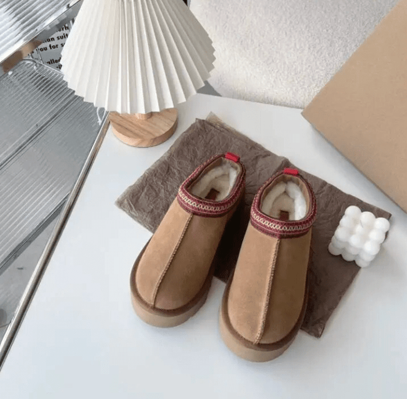 Lily Melbourne Jasmine - Stylish and cozy slippers for ultimate comfort