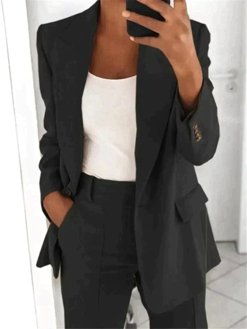 Lily Melbourne Lauren - Elegant blazer set with tailored fit and versatility