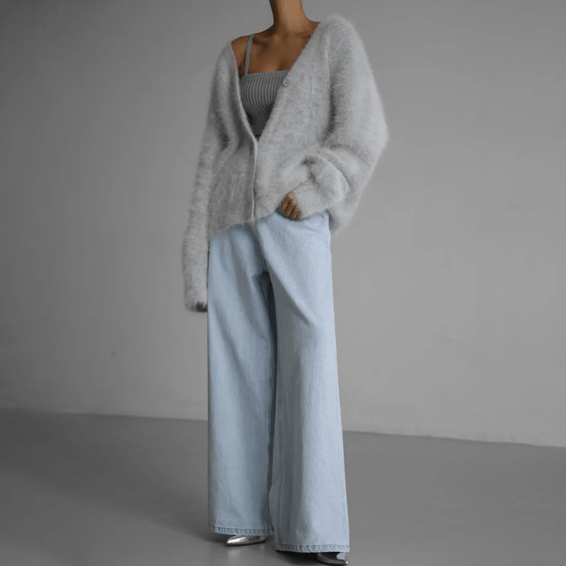 Lily Melbourne Lily - Luxurious cashmere couture cardigan with fur lining