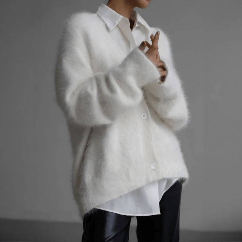 Lily Melbourne Lily - Luxurious cashmere couture cardigan with fur lining