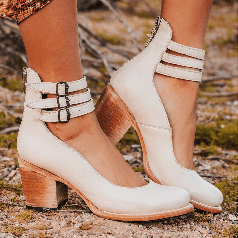 Lily Melbourne Mona - Modern and elegant ankle boot with ergonomic design