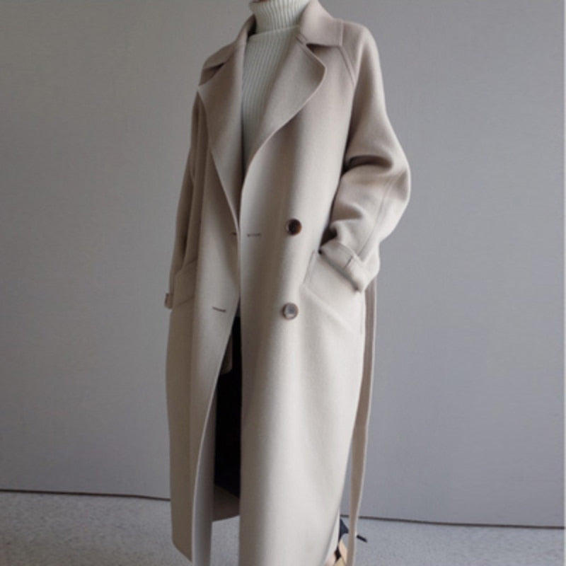 Lily Melbourne Sophia - Elegant wool coat with timeless design and pockets