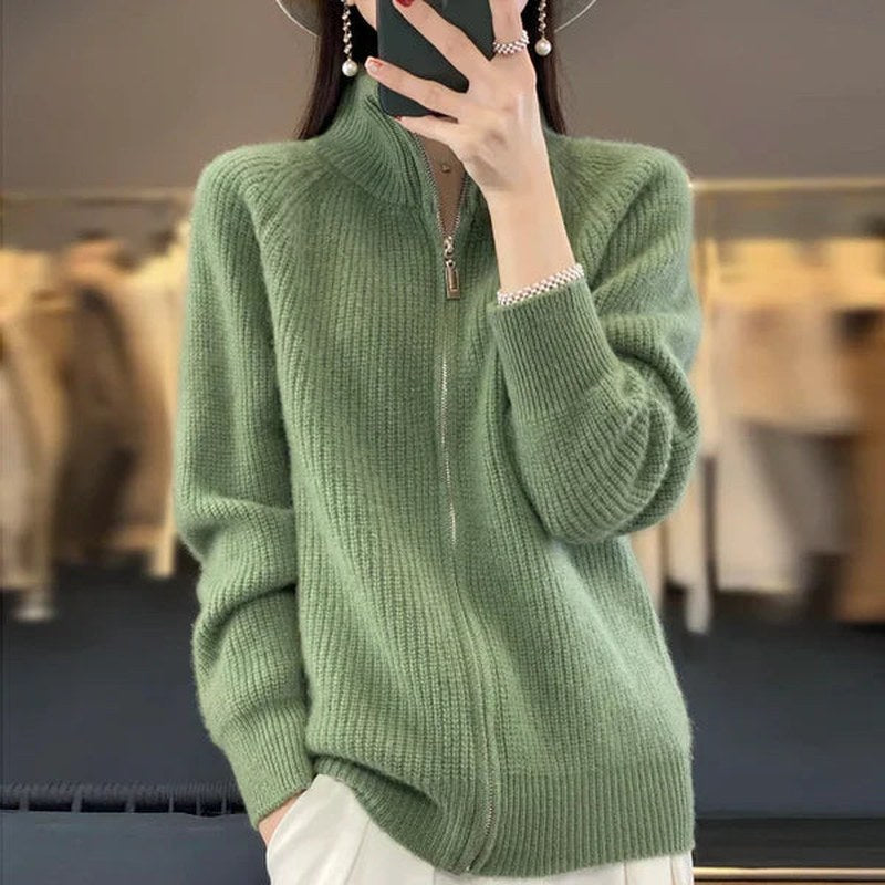 Lily Melbourne Sweater Elin - Luxury wool cardigan for elegant and cozy style
