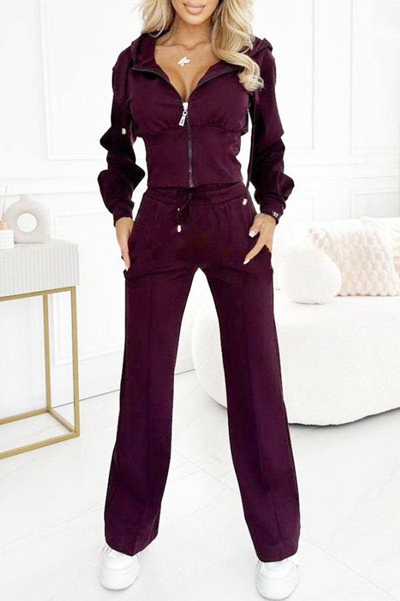 Lily Melbourne Two Piece Set Luxe - Stylish velour tracksuit for women with comfort and elegance