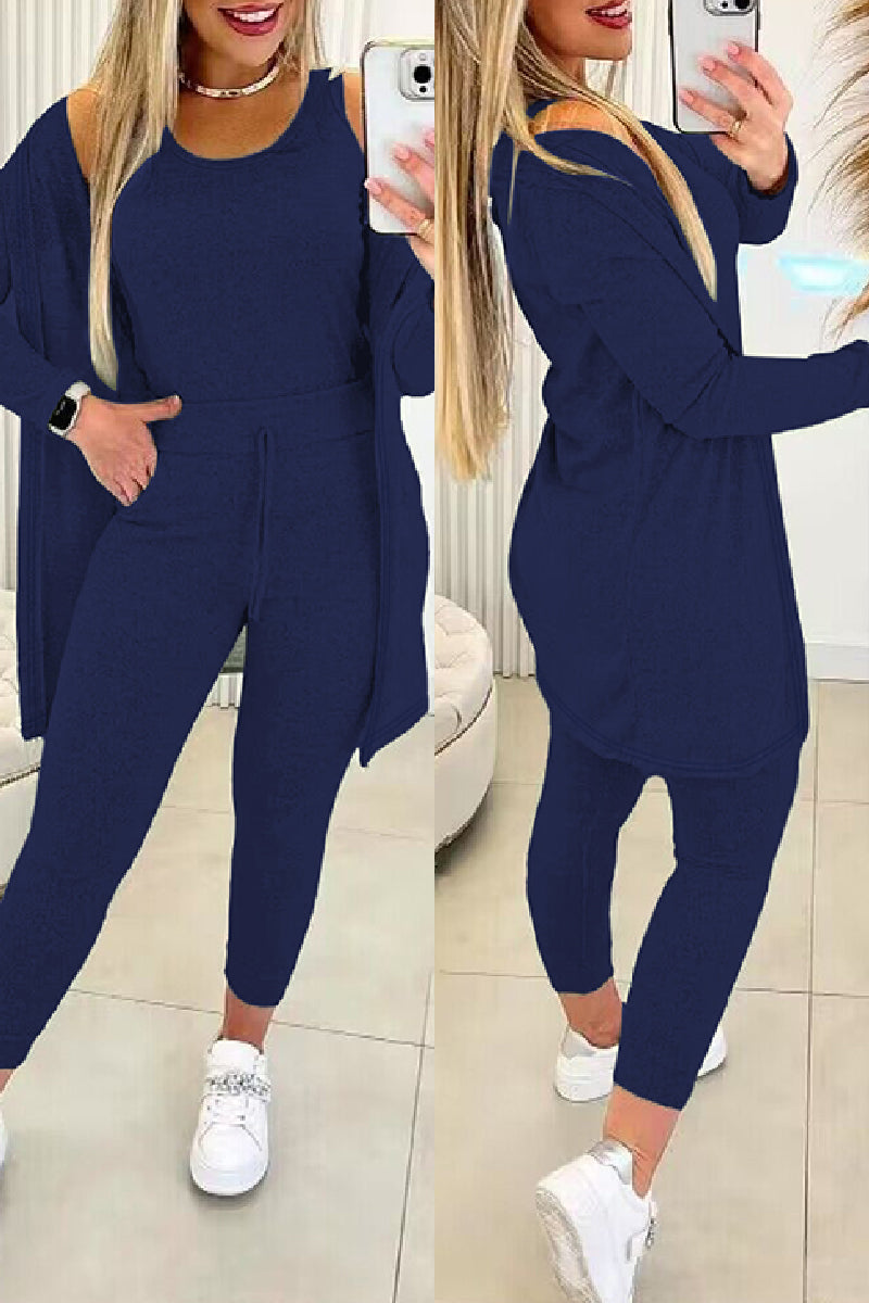 Lily Melbourne Two-Piece Suit Maya - Stylish elegant tricolor set for women