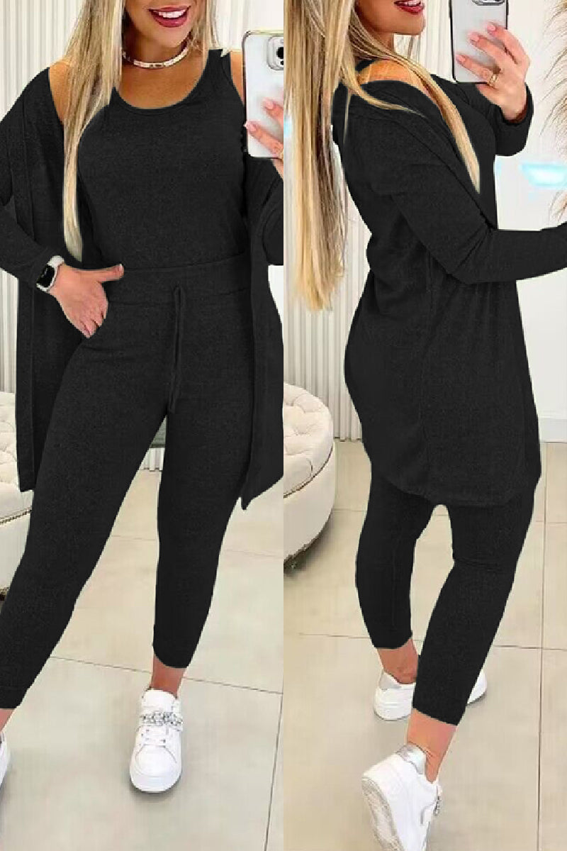 Lily Melbourne Two-Piece Suit Maya - Stylish elegant tricolor set for women
