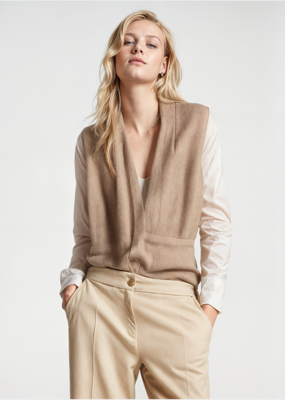 Lily Melbourne Vivienne Cashmere Vest - Luxurious Softness & Elegance
