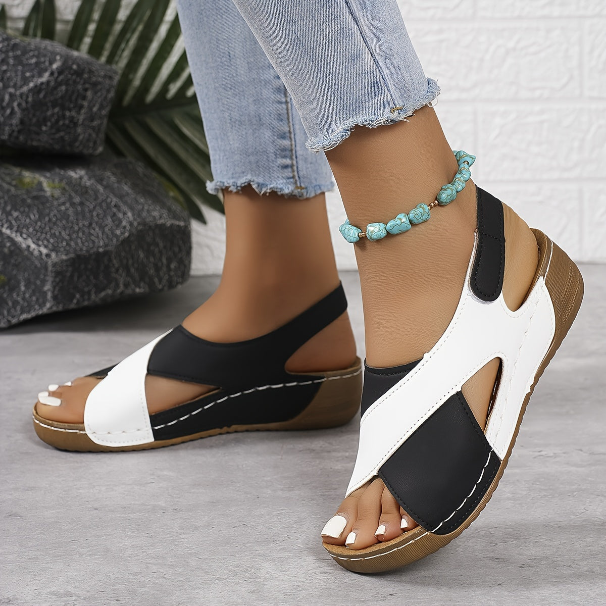 Laura™ | Ultra Comfortable Orthopedic Sandal