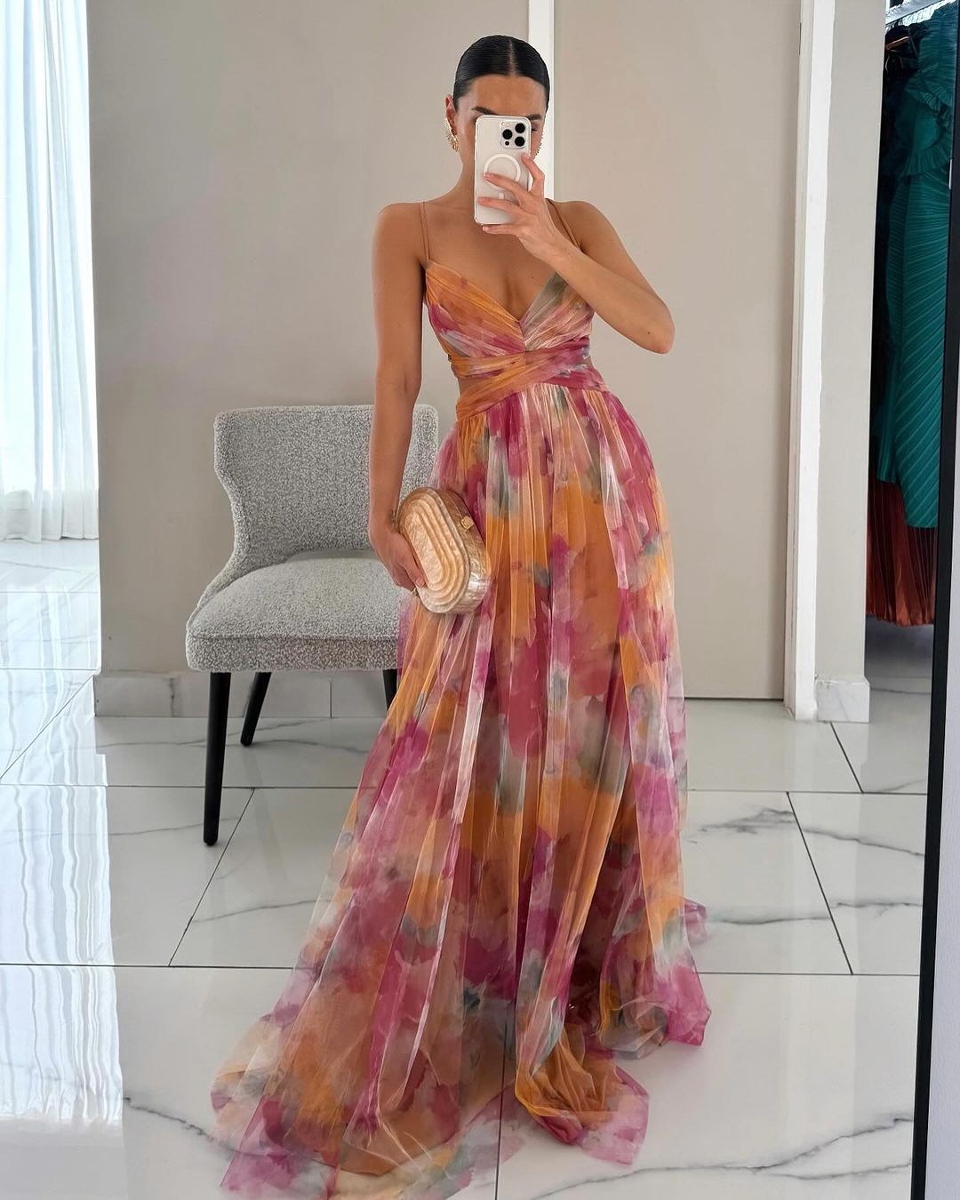 Elegant Floral Maxi Dress for Wedding Guests - V-Neck Long Dress 1