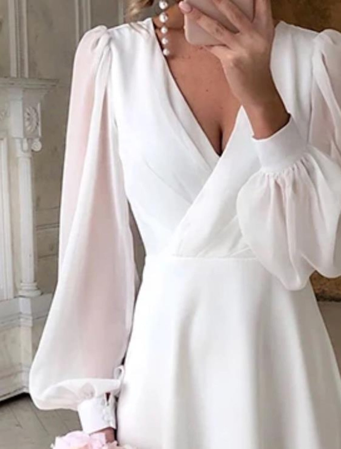 Elegant Midi Wedding Dress with Puffed Sleeves 1
