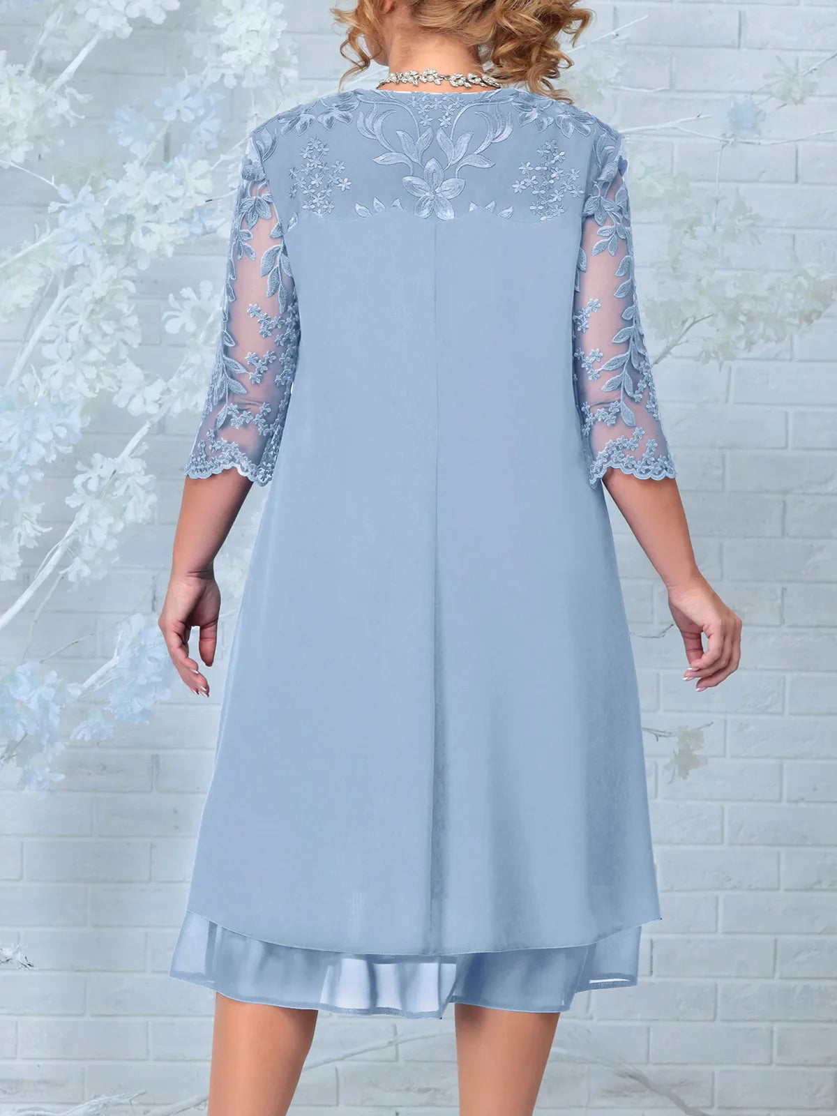 Elegant Plus Size Embroidered Formal Dress for Special Events 2
