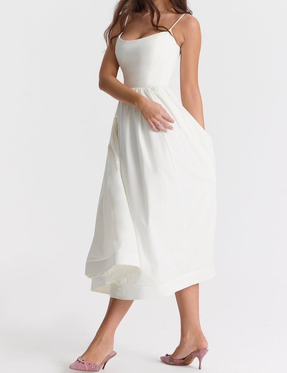 Elegant Spaghetti Strap Dress for Every Occasion - Timeless Style